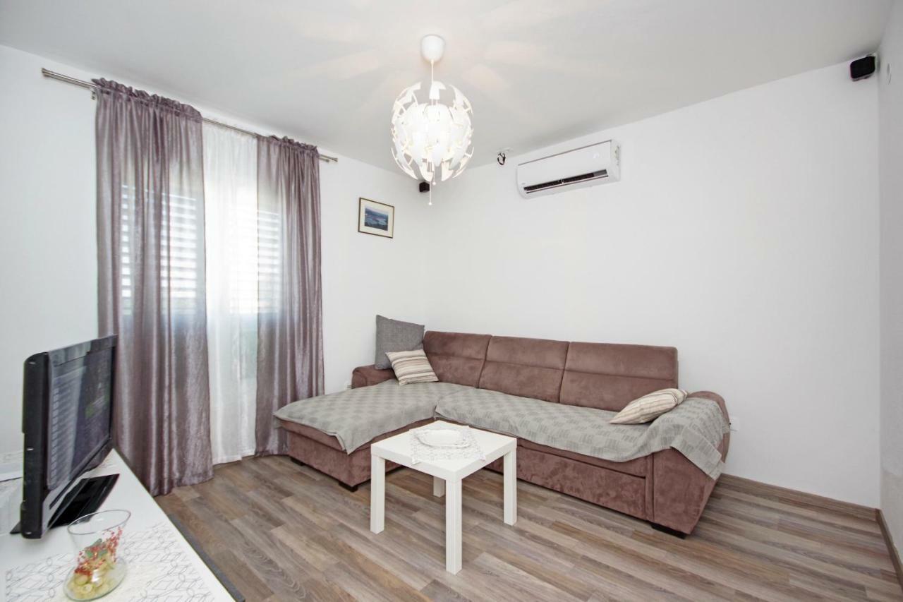 Apartment Nugal Makarska Exterior foto